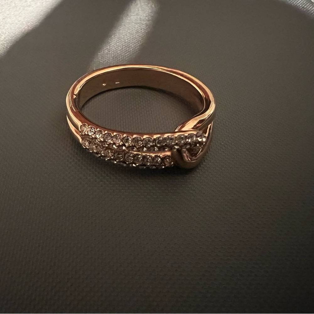 Kate Spade Get Connected Pave Loop Ring color- Day Break Rose Gold Size 7 - Picture 10 of 16